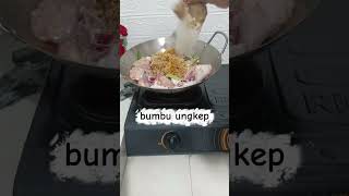 ayam goreng lengkuas...#menusederhana #masakanrumahan #youtubeshorts #fypシ