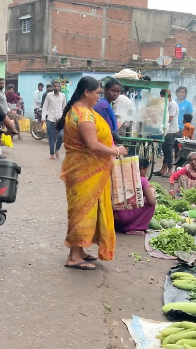 Public fake money prank 😂 #prank #viral #funny #comedyvideos #trendingshorts #youtubeshorts #shorts
