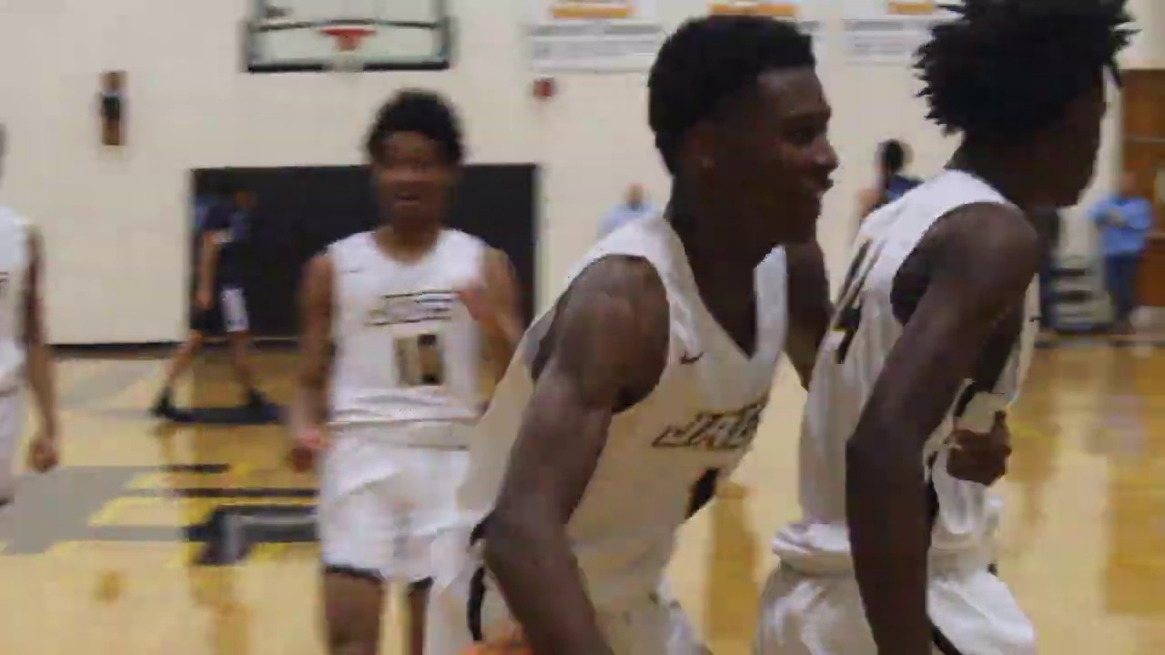 FRESHMAN PHENOM JAH SHORT (FARMVILLE CENTRAL) IS A 15 YEAR OLD PROBLEM !! 252 BODY OF THE YEAR ?