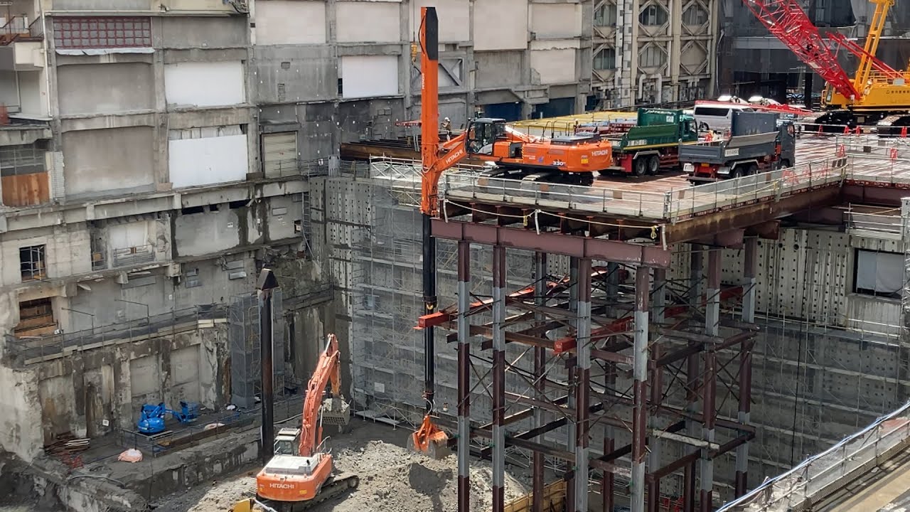 テレスコクラム＠浜松町 駅前/TELESCOPIC-CLAMSHELL MACHINE/重機/工事現場/日立建機/construction machinery/HITACHI