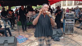 CAPTAIN AFRIYIE SADLY PERFORMS AT DANNY DRUMMER'S FUNERAL #ghanaliveband #apuutootv #ghanamusic