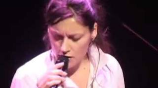 "Big Yellow Taxi" LITTLE VENUS live at Mühe Hunziken, March 2008