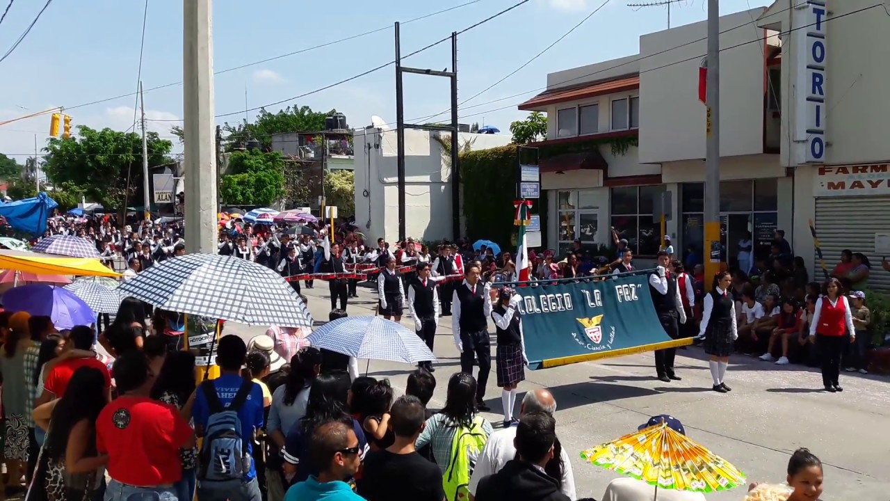 Colegio la paz en el desfile de cuautla - YouTube