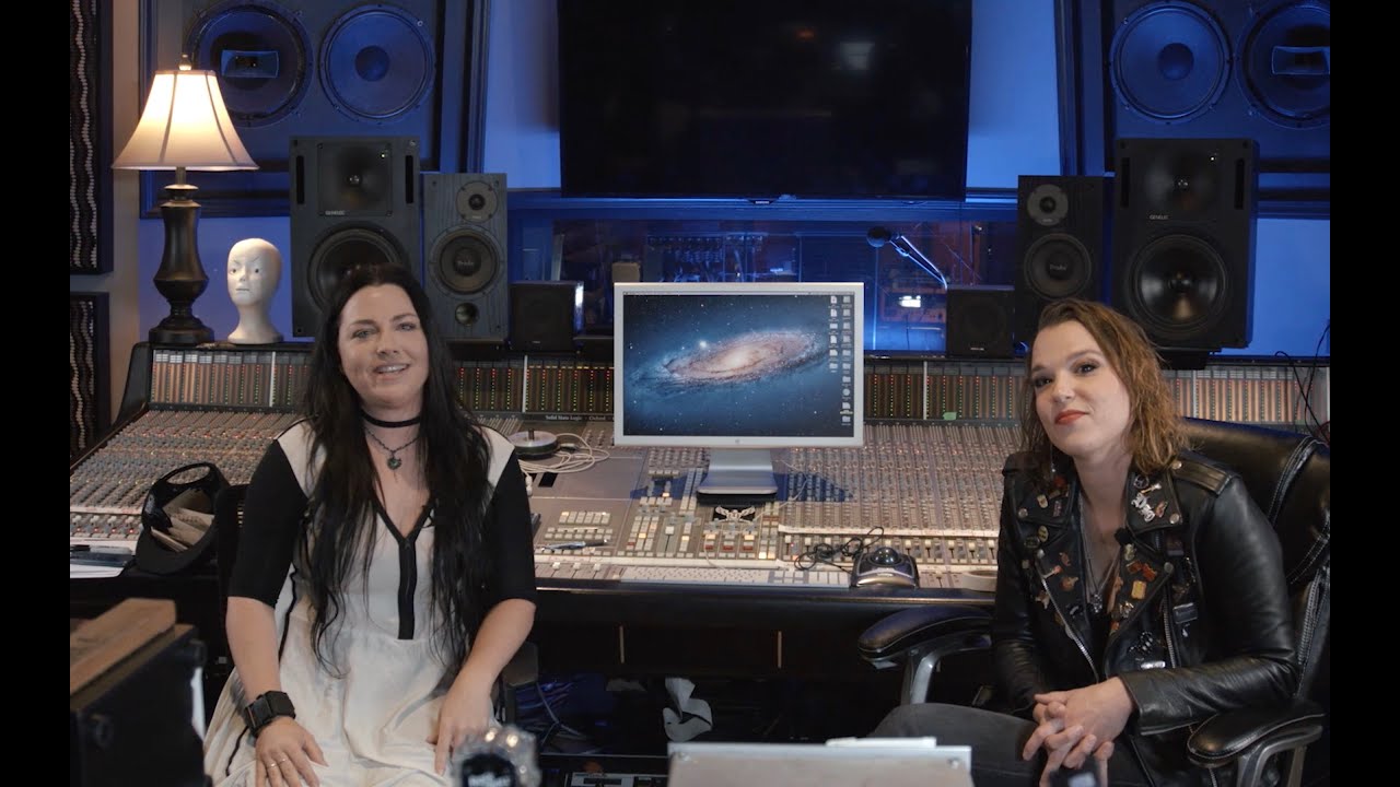 AMY LEE AND LZZY HALE DISCUSS THE JOYS OF TOURING WITH YOUR FRIENDS (ALTERNATIVE PRESS)