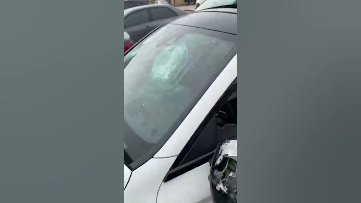 Would you buy this vandalized Mercedes ? #mercedes #vandalized