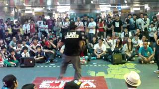 20100829 - SSS VOL.3 - FINAL - 小黑 VS 謙謙