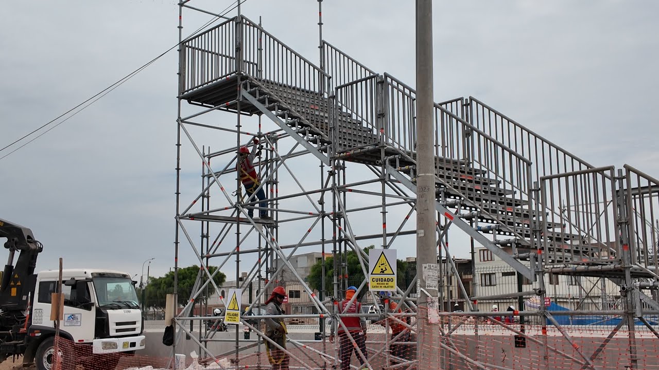 VÍA EXPRESA SUR Avances de puente peatonal y nuevo parque