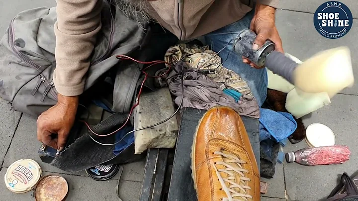 S4E158 Electric shoe shine service coyoacan main square #mexico #ASMR #shoeshine #faustoarizmendi