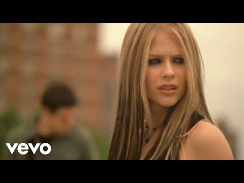 Avril Lavigne - My Happy Ending (Official Music Video)