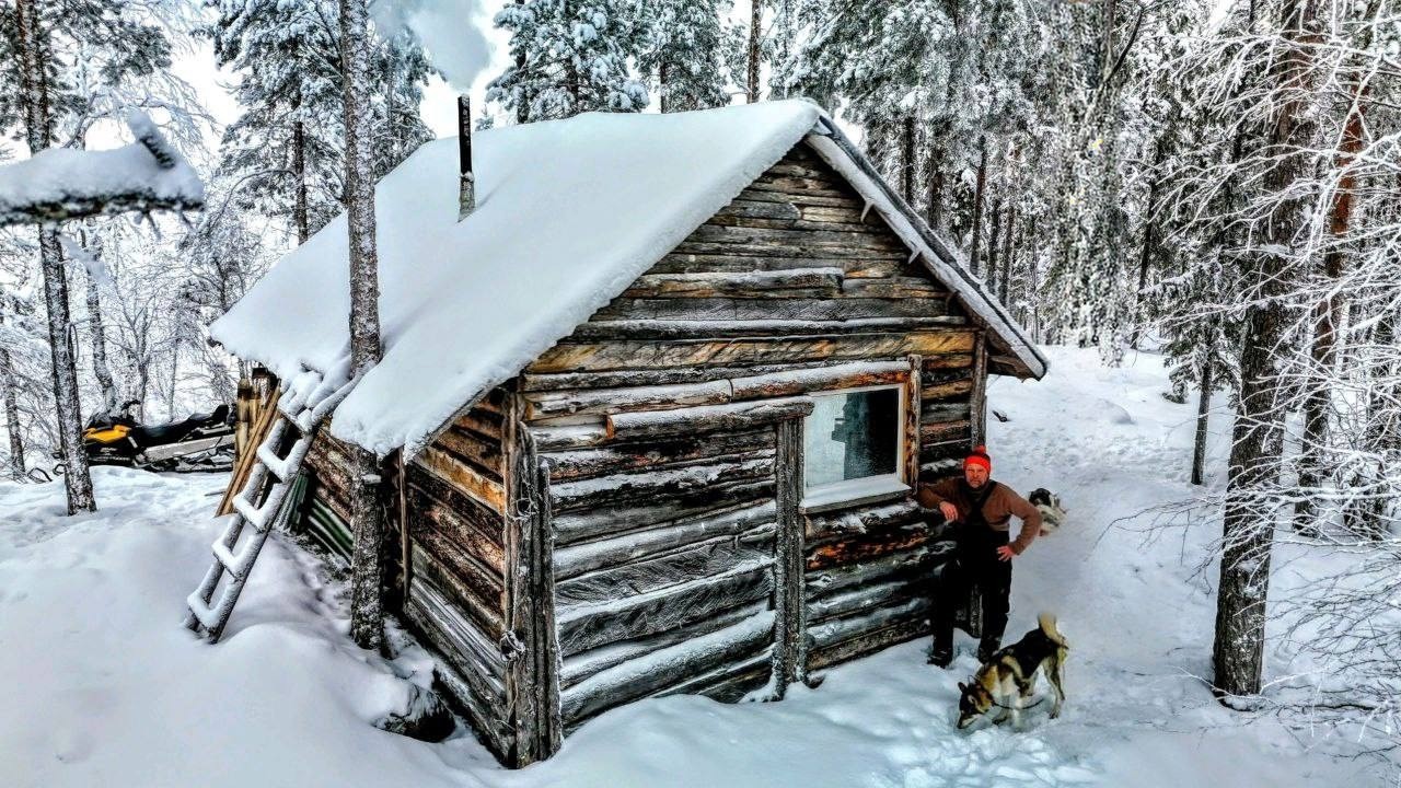 изба,тайга, охота, рыбалка и дело важное...