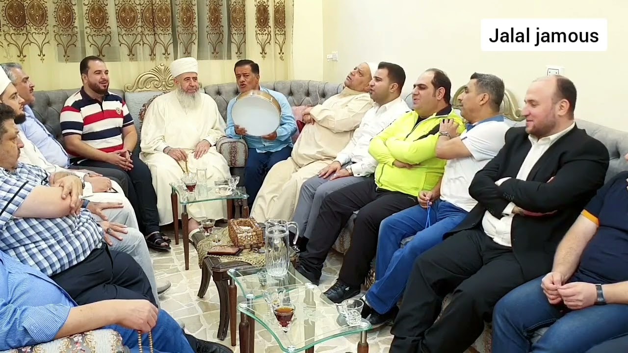 موشح : فيك كل ما أرى حسن + قمر يجلو + جل من قد صورك