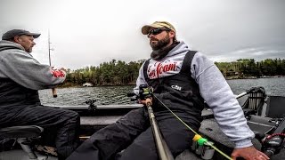 Jeremy smith explains the two different ways you can go about picking
a rod/reel combo for open water lake trout fishing.