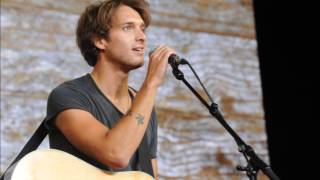 Video thumbnail of "Paolo Nutini - Alloway Grove lyrics"