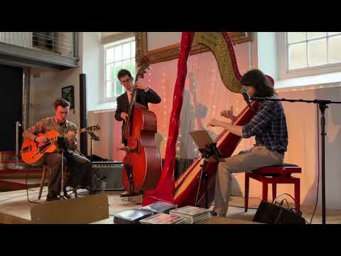 Blue Drag (live @The Globe at Hay) 