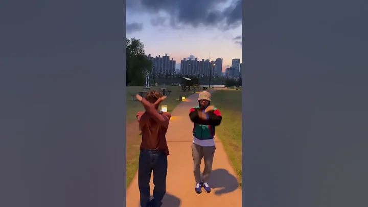 220531 SEVENTEEN Dino with Dancer 지대 #JiggleJiggle Money TikTok Dance