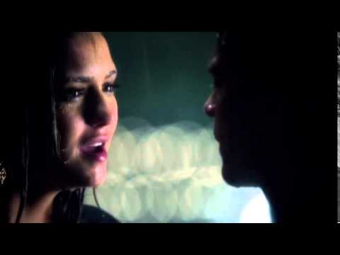 ► Damon and Elena 6x07 - Delena Rain Kiss