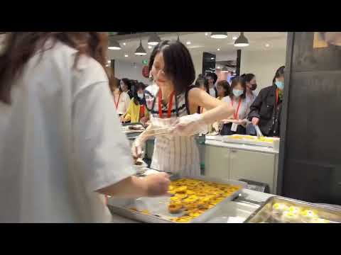 #曾比特 #炎明熹 #杨千嬅 化身食堂工作人员，羡慕嫉妒恨了！今天的饭肯定特别香 | #声生不息