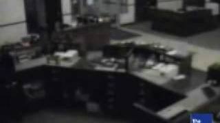Watch EF5 tornado crash into bank