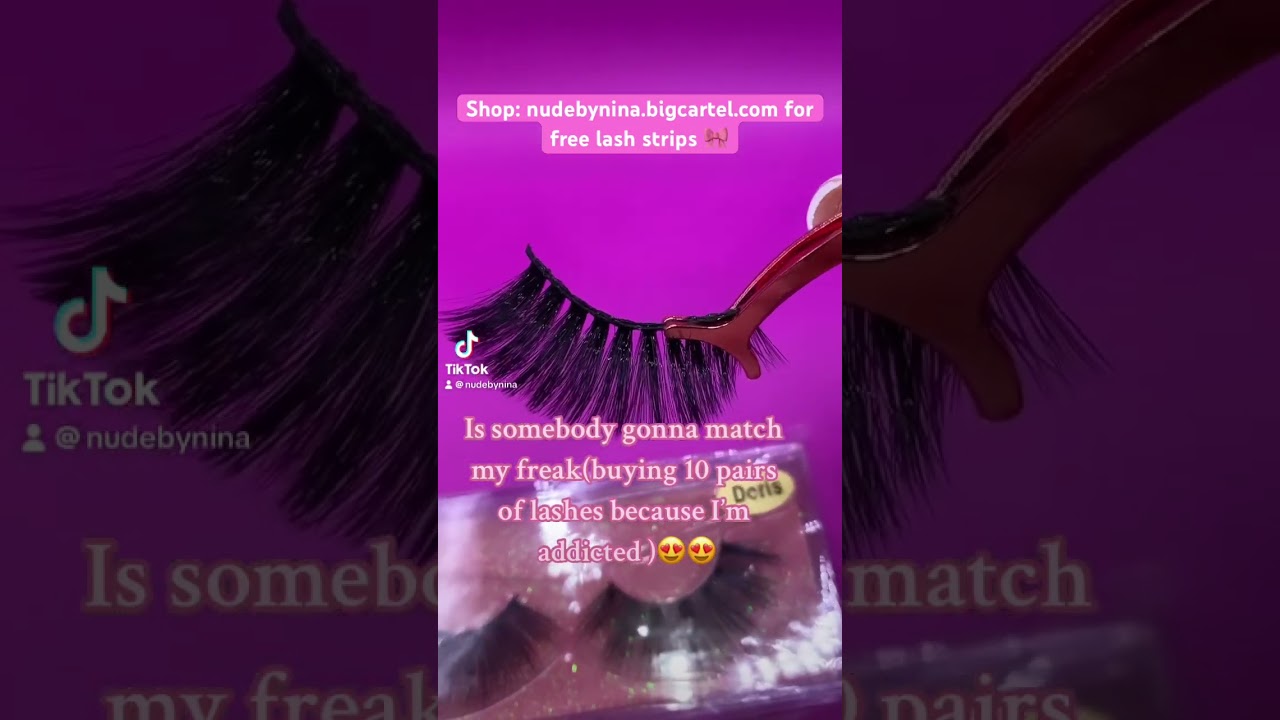 Get a free pair of 3Dlashes on your 1st order🎀 