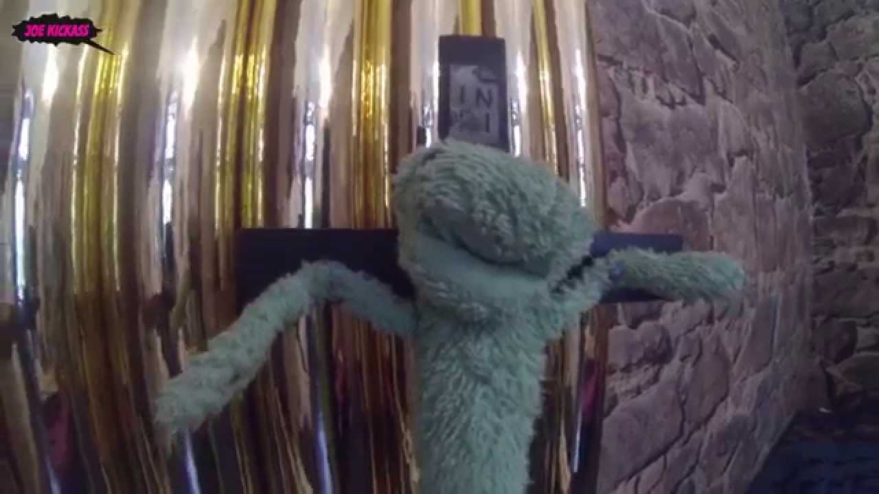 Joe Goes Germany ( Joe Kickass )