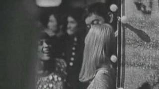 Video voorbeeld van "France Gall and Serge Gainsbourg - Les Sucettes"