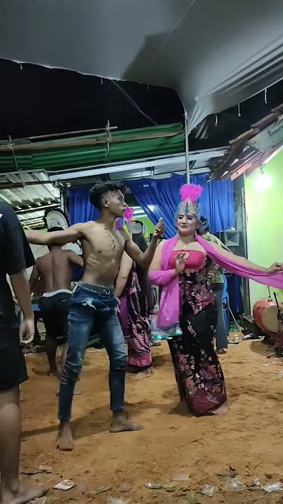 tari lengger wadaslintang