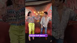 Katrina kaif viral dance on phone booth movie promotion at mumbai mumbai bollywood actress