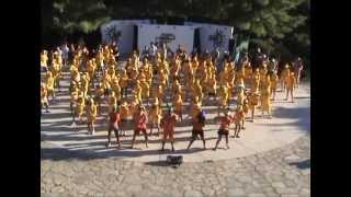 Flash Mob Sunshine Animation.... 200 people dancing together....we can do it !!