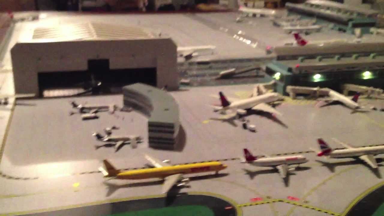 Gemini Jets Model Airport YouTube