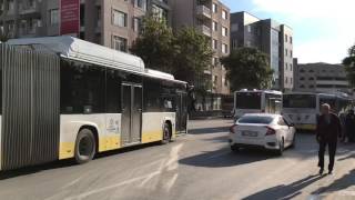 Konyada Belediye Otobüsleri Geçişi