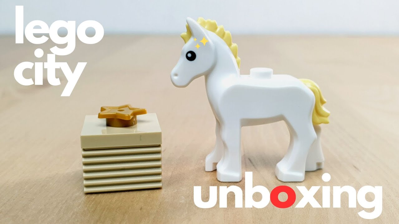 unboxing-and-assembling-lego-city-advent-calendar-foal-with-bales-of