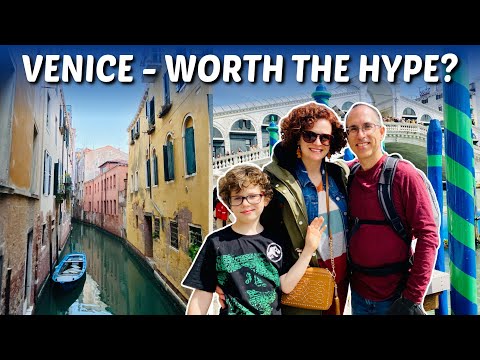 Is Venice Worth the Hype or Is it TOO Touristy? 🇮🇹 GONDOLA RIDE, Delicious Food & a Tour