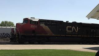 CN 2954 &amp; CN 3930 Locomotives Manifest Train Sarnia Ontario