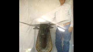 Billy Cook saddles "How it's made"'