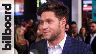 Niall Horan Gives BTS Advice on Coping With Fame in America | AMAs 2017