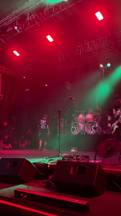 Momen Seringai Mengganti Lirik Lagu