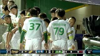 20140618-2 爆米花 台電vs合庫 4下 蔡孟達這球在左外野落地形成安打 林俊萍跟球比速度最後側身撲壘成功取分
