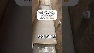 ESSE CORREDOR VIROU UMA ÁREA DE SERVIÇO GIGANTE! #obra #construção #contrapiso #areadeserviço