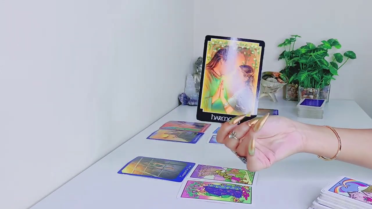 Aquarius SEPTEMBER | It's Not On You To Fix It - Aquarius Tarot Reading