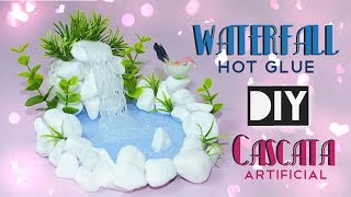 DIY - COMO FAZER CASCATA / CACHOEIRA - HOT GLUE - WATERFALL - TRUQUES COLA QUENTE