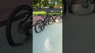 #automobile #surron #mtb #starkvarg #ebike #mountainbike #downhill #bikelife #mtblife #talaria