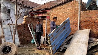 Leaving the city/Young couple spent 1,000 USD to renovate and clean/Build an aquarium