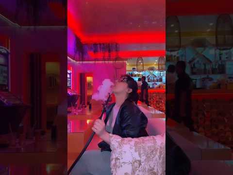 انا اساري كول اعيش حياتي داخل ريسطورة وشيش كما ان بغي ولا حد دخل في كل شيء يدخل سوق راسه