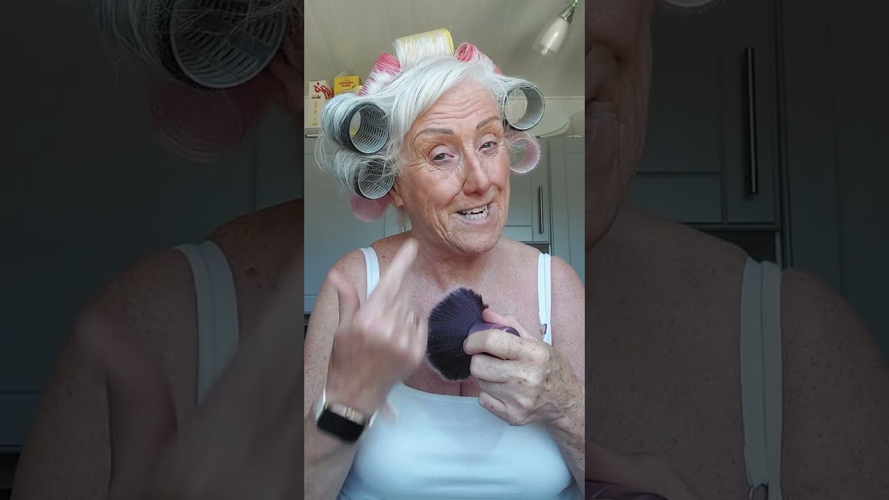 pensioners day out, getting ready, living her best life. 🫶💖👍.