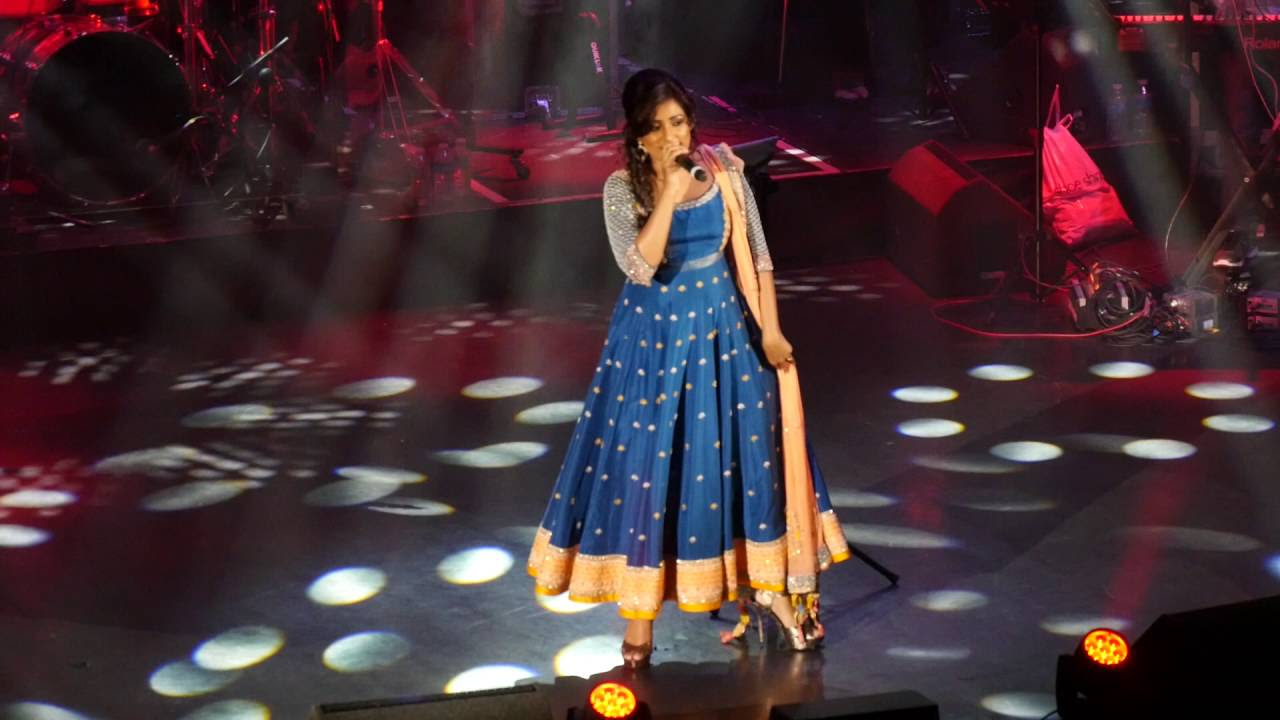 Shreya Ghoshal sings  Tum Bin  from Sanam Re  London 2016