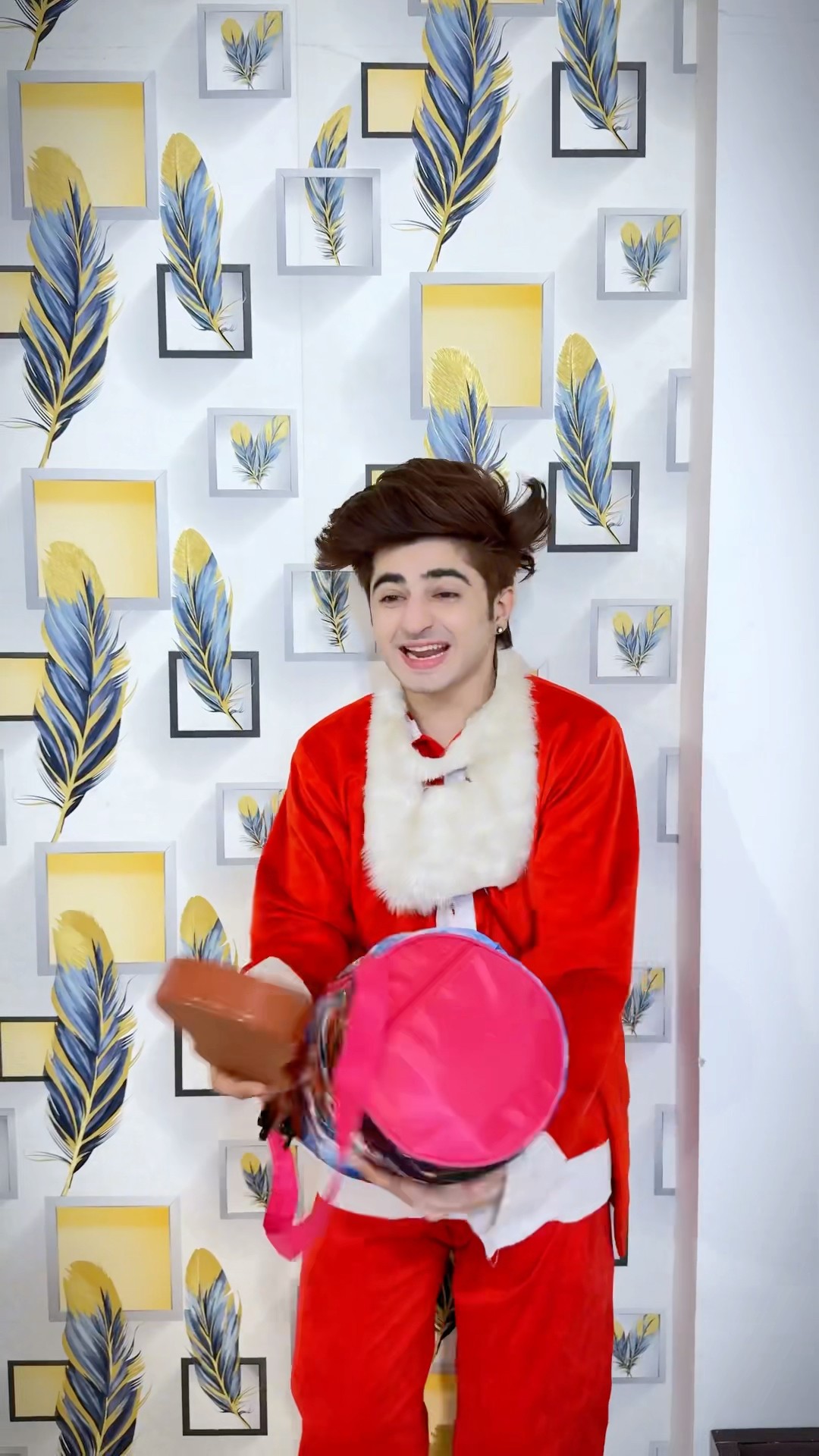 Santa Claus aur family??| comedy video | Gulshan kalra #christmas #trending #viralshorts #explore
