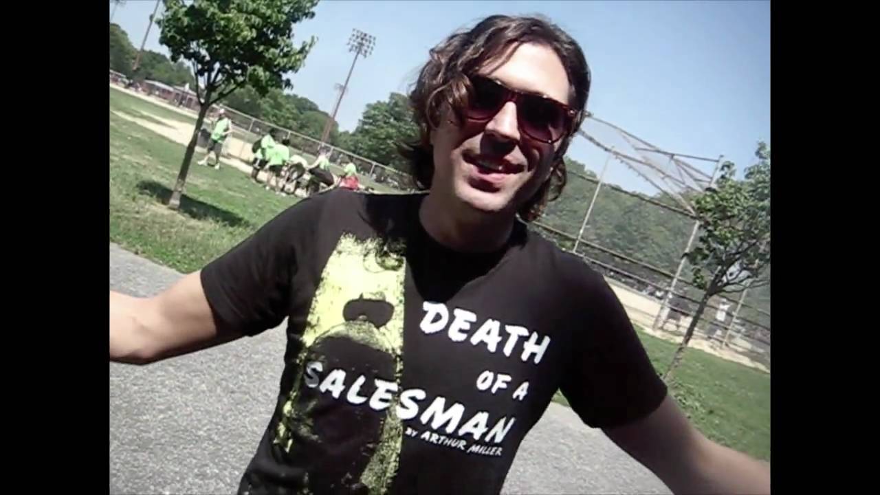 Acossi Jeans interview people in the McCarren park NY about go green