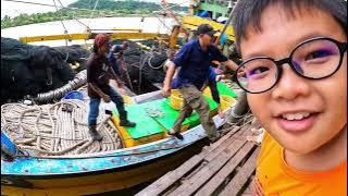 Jom bersama NEKYAH ke jeti beli ikan segar2 dan murah2 (upload sekali lg video sbelum ni terdelete)