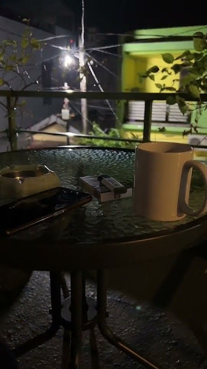 Story WA dan seratus Instagram menikmati malam hari dengan secangkir kopi