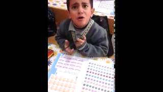Yerinden Kalkmak Istemeyen Çocuğun Öğretmene Direnişi :D